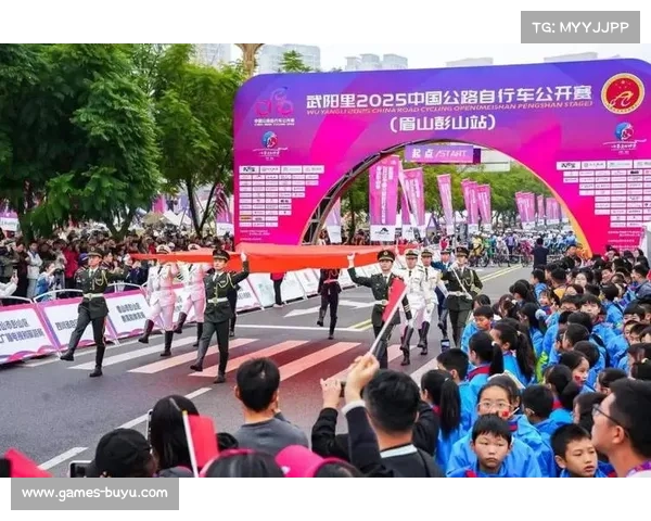 眉山彭山站赛道穿越四座大桥，选手感受江景、田园与古迹