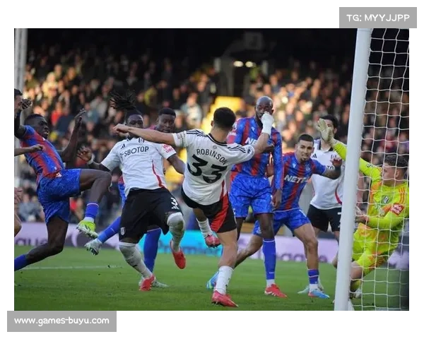 古比斯客场3分钟连入两球反超水晶宫，德文尼头球救主